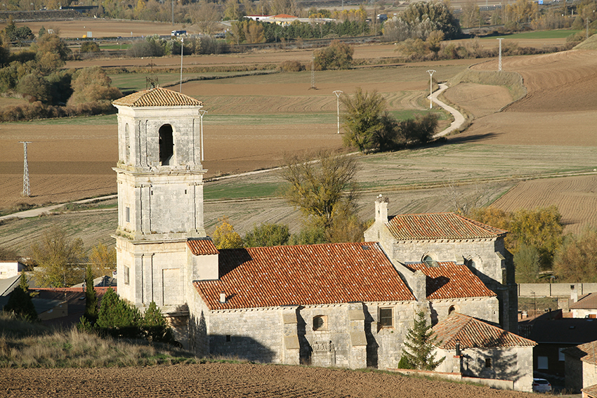 Iglesia-de-San-Pedro-Apostol-vista-desde-arriba